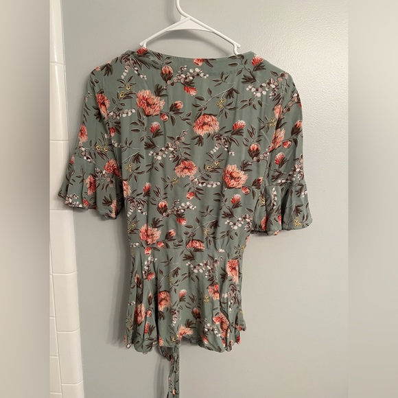 LOFT Women’s Blue Floral Tie Blouse - Picture 4 of 6